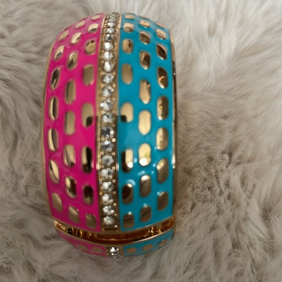 Color block gold colored cuff bracelet - Picture 4 of 12